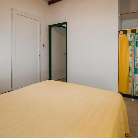 1 Bedroom Amazing In *